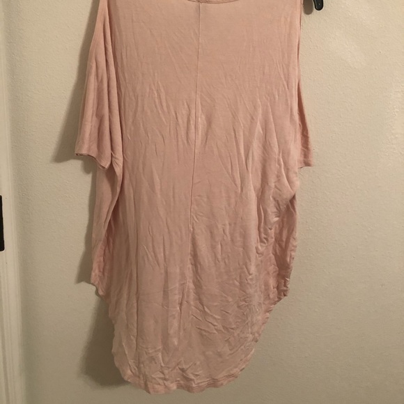 Cold Shoulder Top💕 - Picture 2 of 4